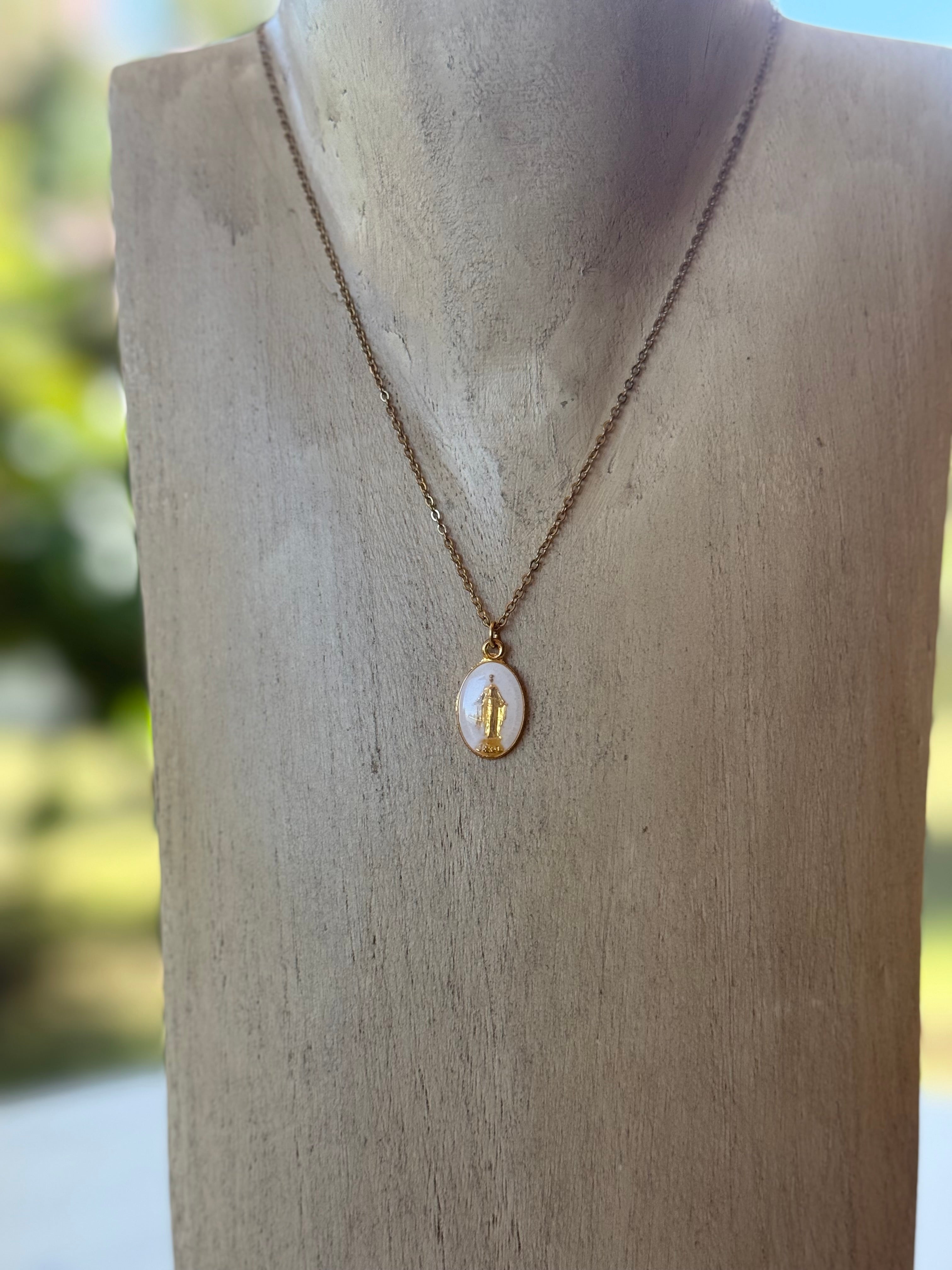 Collier Santa Maria