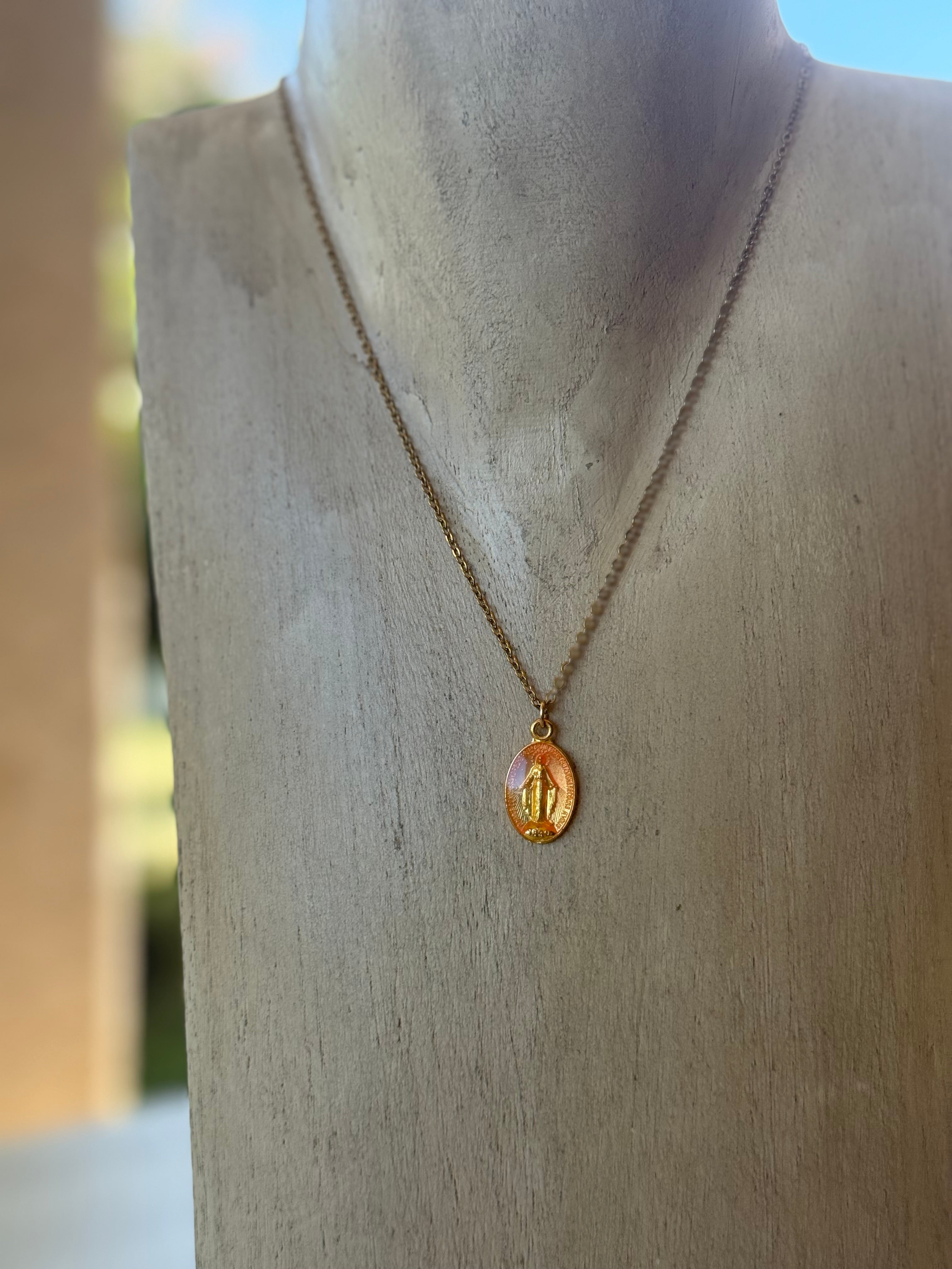 Collier Santa Maria