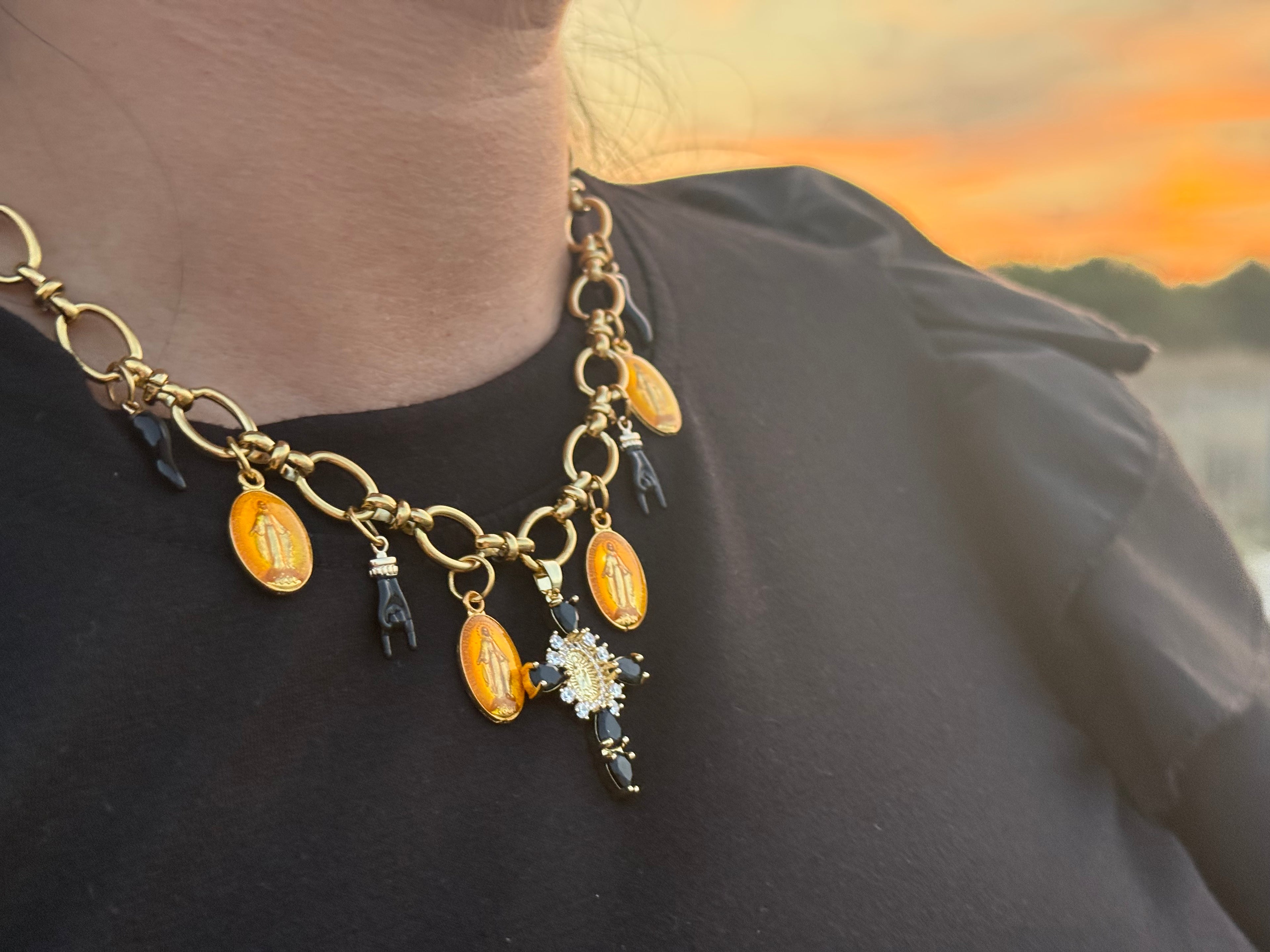 Collier Sancta