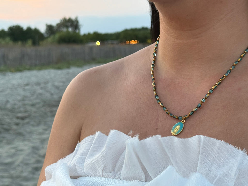 Collier Aria